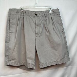 Brooks Brothers 346 Gray shorts size 38